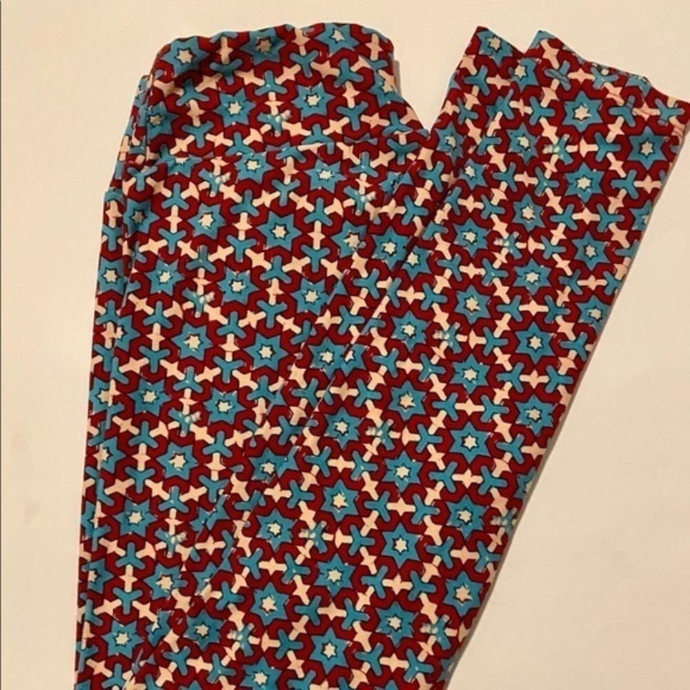 Lularoe leggings multicolors one size⭐️